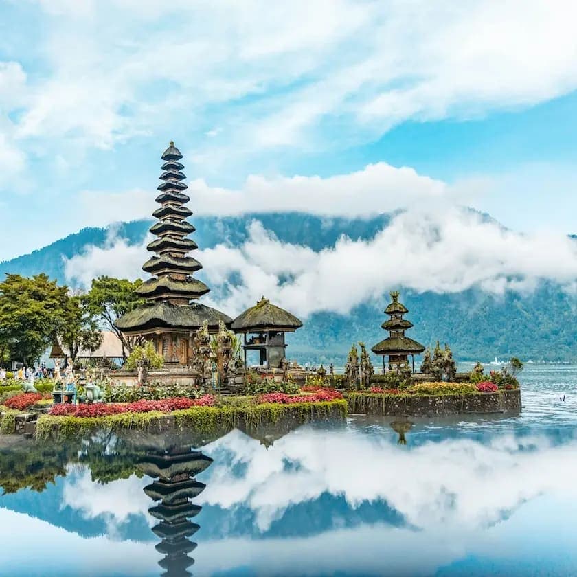 Bali Travel Guide 2026: Beaches, Weather, Culture & Things to Do